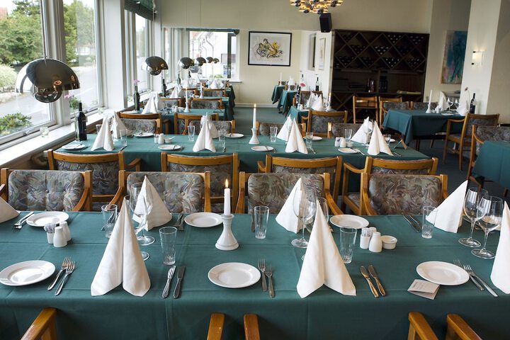 Dining 18 of 70