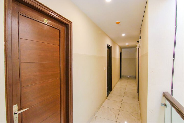 Hotel Interior 10 of 40