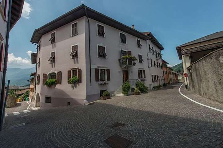 Hotel Antica Rosa in Levico Terme