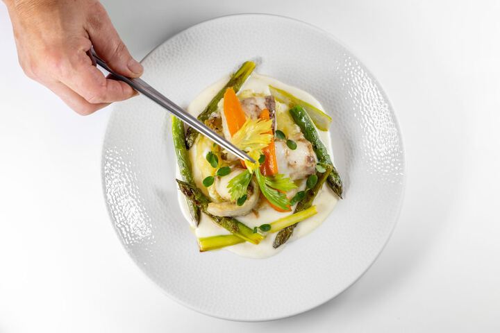 Dining 98 of 137