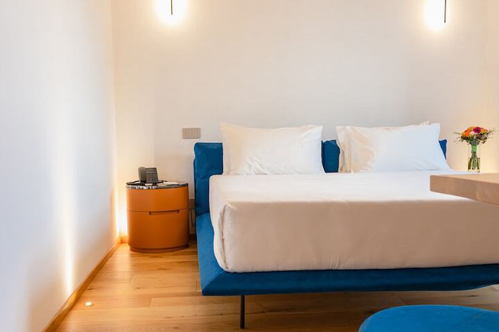 Room 28 of 148