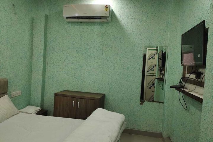 Exterior of Chauka Chulha