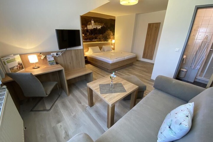 Room 15 of 44
