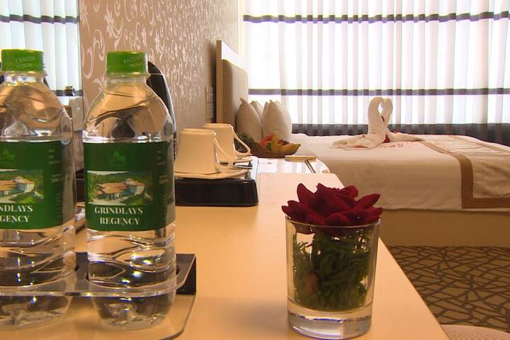 Room 15 of 38