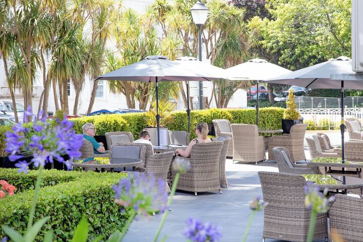 Terrace/Patio 23 of 64