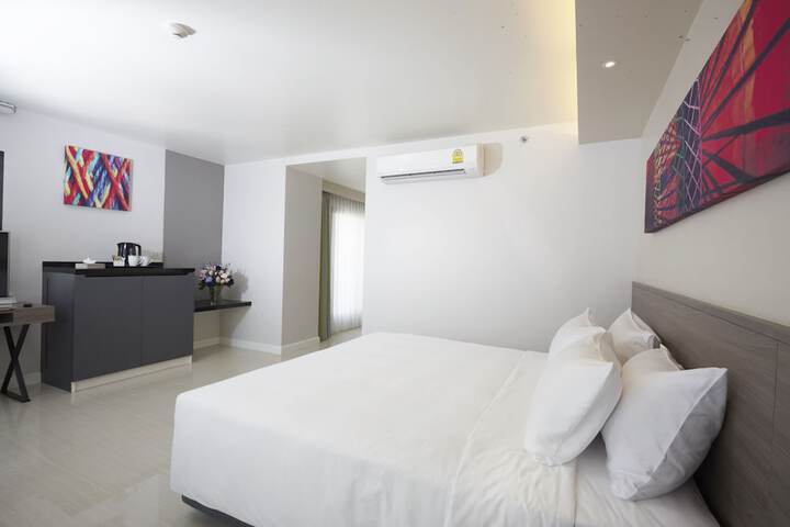 Room 6 of 21