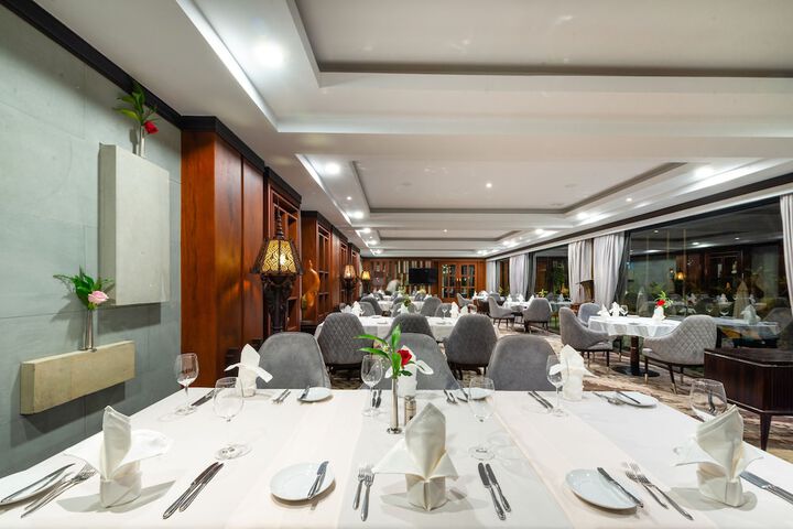 Dining 100 of 135