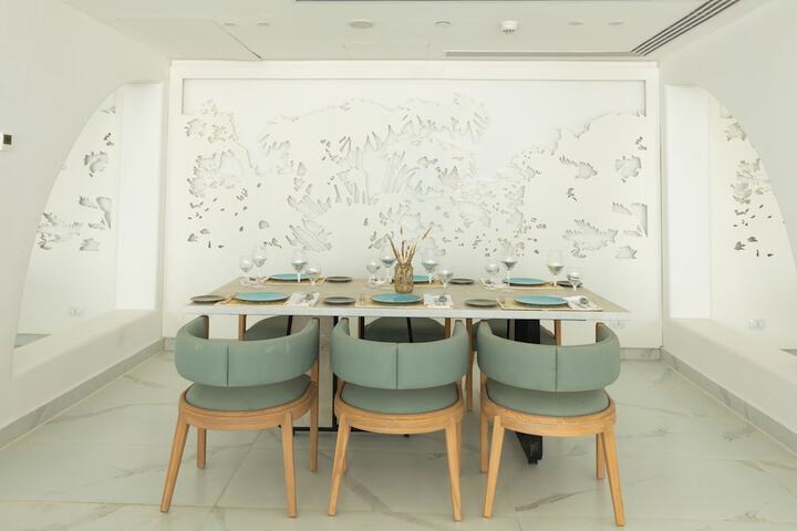 Dining 57 of 74