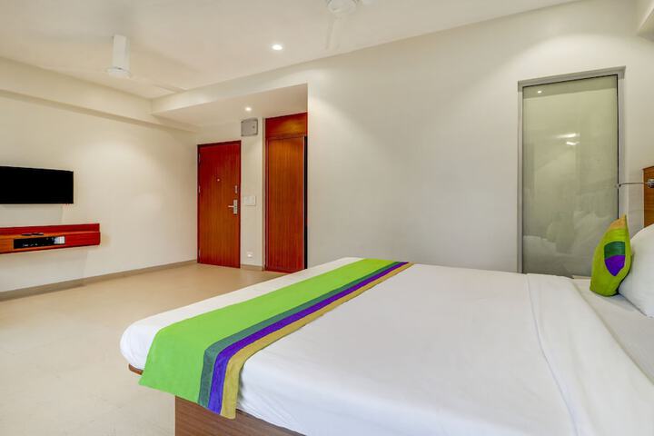 Room 20 of 40