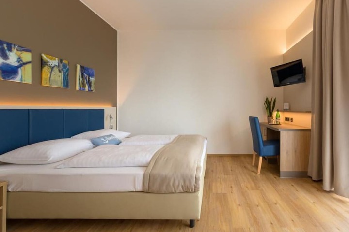 Room 4 of 45