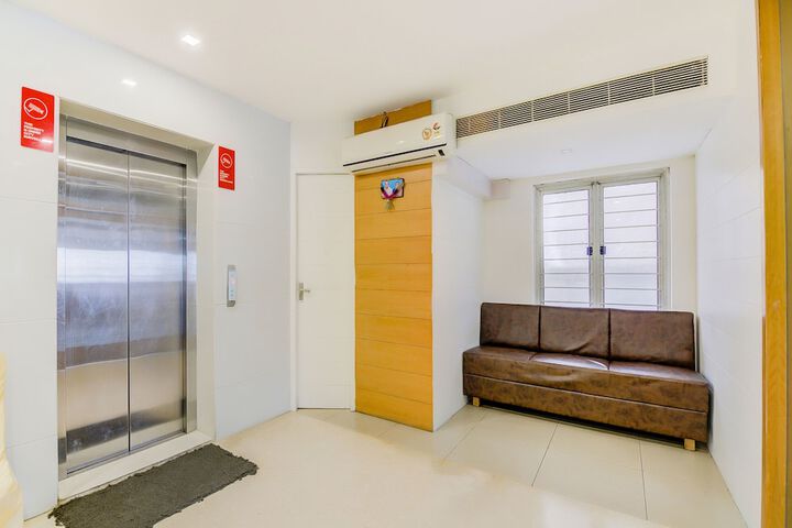 OYO 6383 HOTEL LEELA GRAND INN