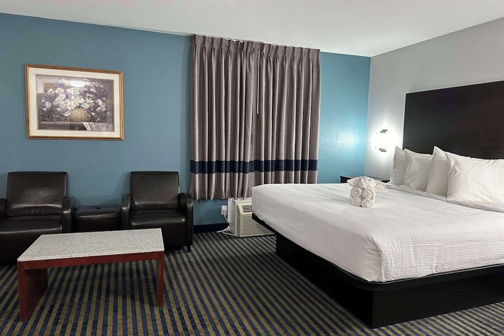 Room 15 of 32