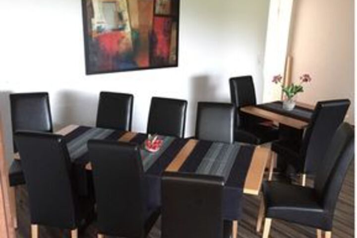 Dining 11 of 26