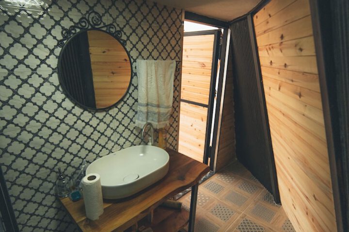 Room 42 of 75