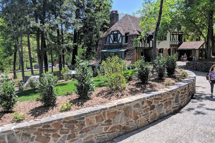 Hotel Exterior 56 of 57