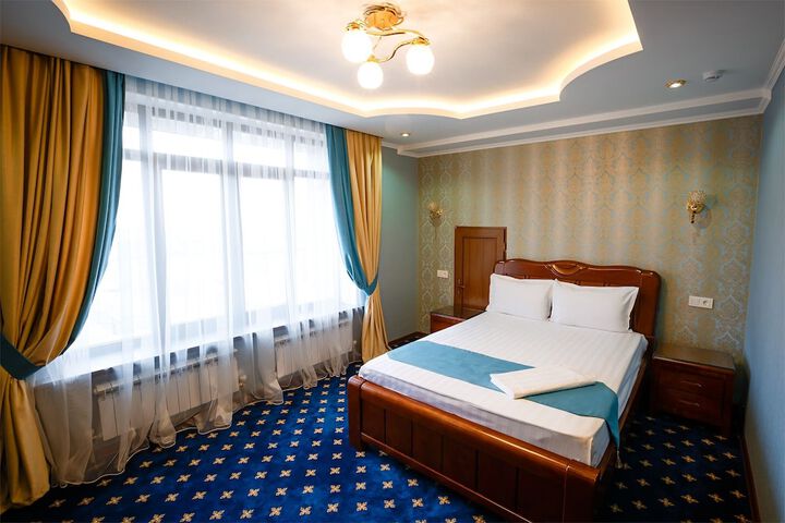 Room 18 of 34