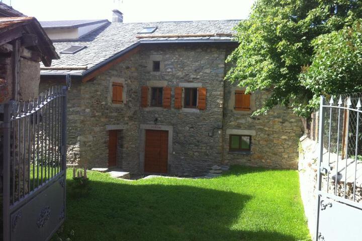 Maison De Caractère En Pierre cal Batlle