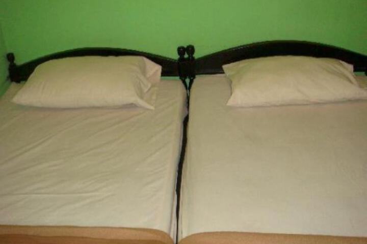 Room 3 of 6