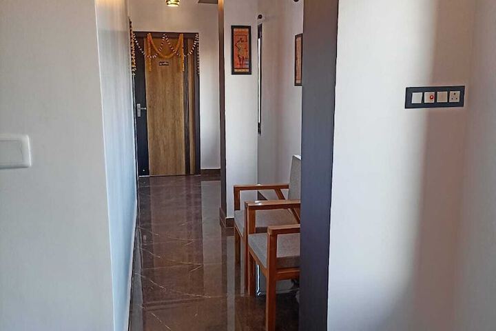 Room 10 of 31