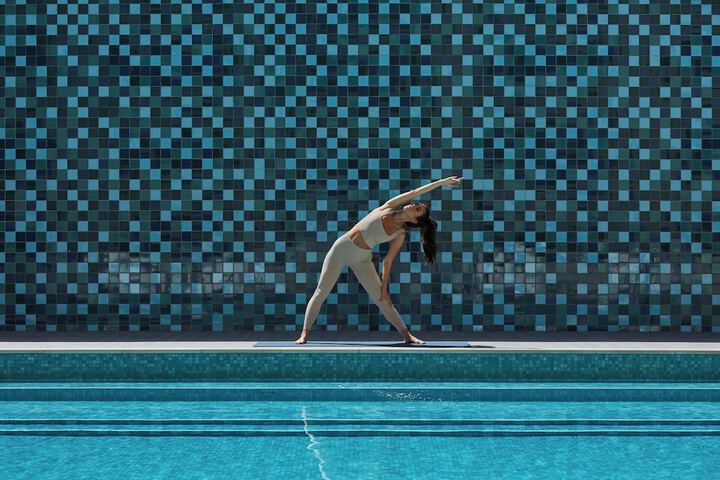 Pool 42 of 70