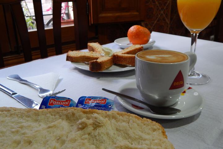 Breakfast/Coffee Service 31 of 55