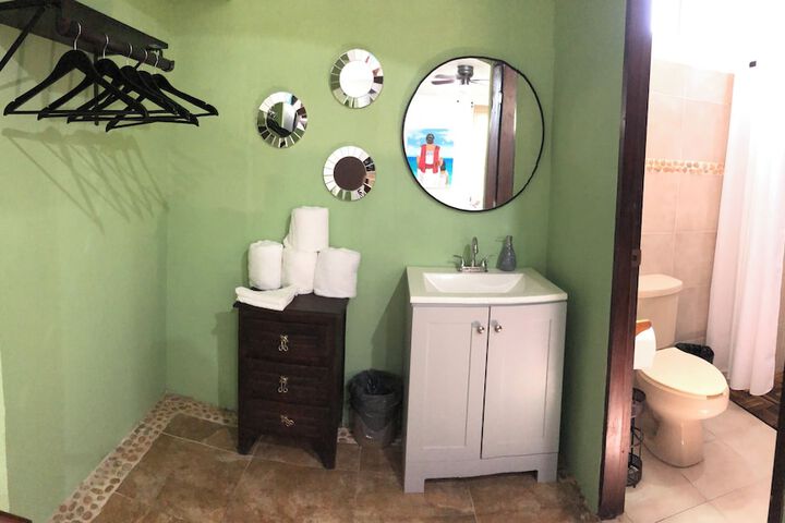 Room 7 of 46