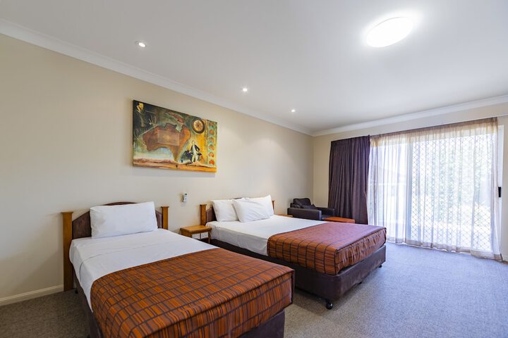 Room 5 of 78
