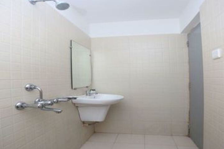 Room 2 of 26
