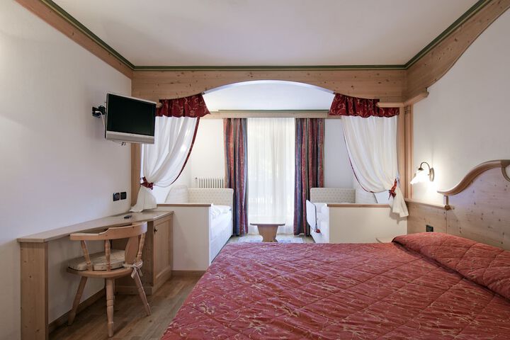 Room 7 of 148