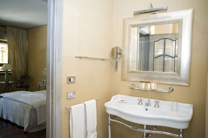 Room 20 of 41