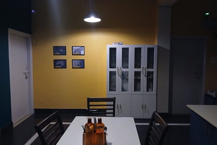 Room 9 of 20