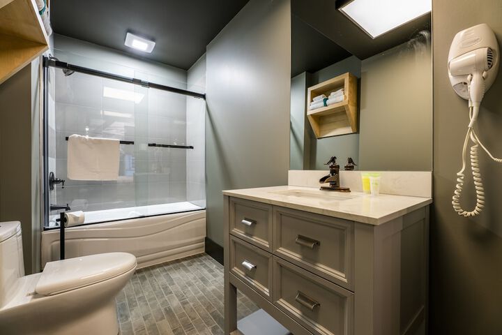 Room 12 of 12
