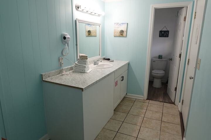 Room 185 of 282