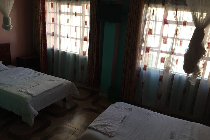 Room 5 of 35