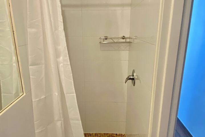 Room 20 of 40