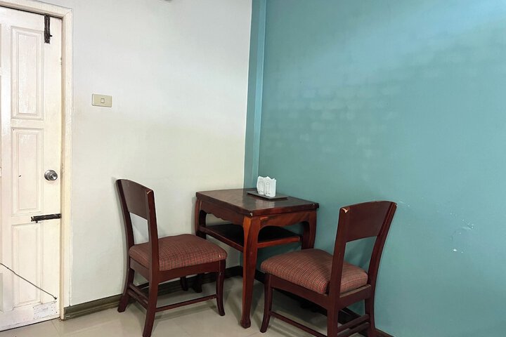 Room 52 of 85
