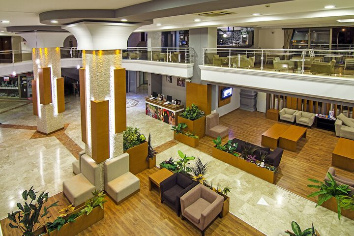 Guest Lobby