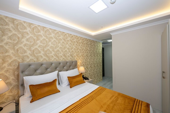 Room 50 of 75