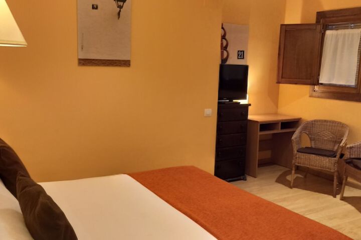 Room 10 of 40