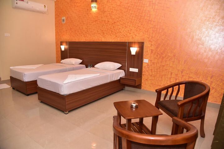 Room 21 of 83