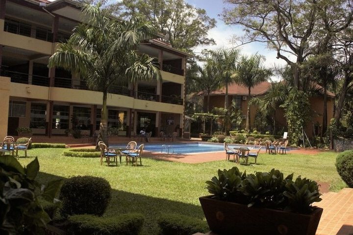 Hotel Exterior 90 of 96