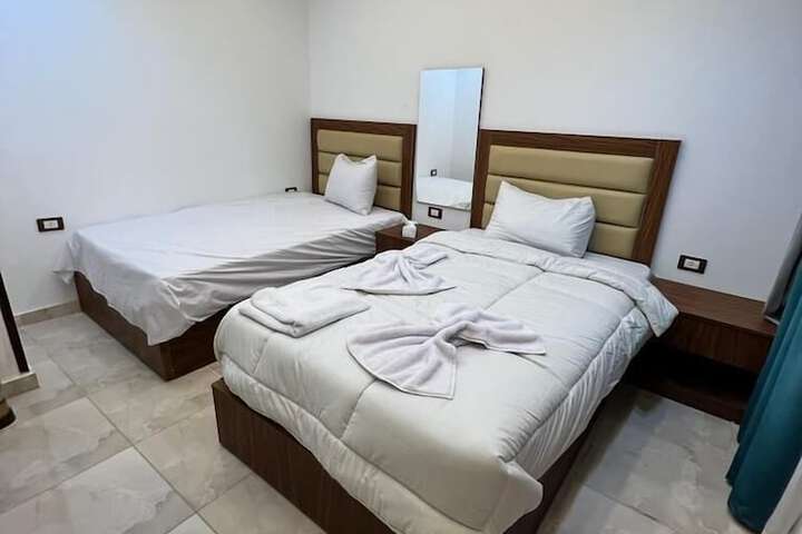 Room 27 of 29