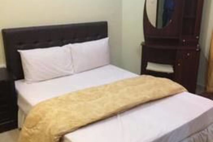 Room 10 of 20