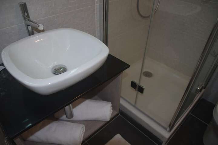 Room 12 of 22