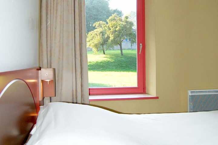 Room 7 of 22
