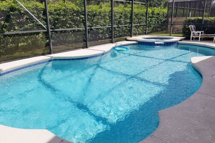 Pool 17 of 20