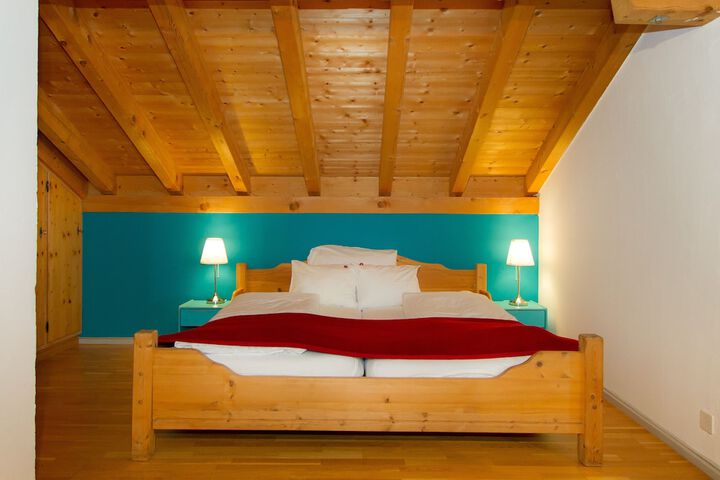 Room 4 of 30