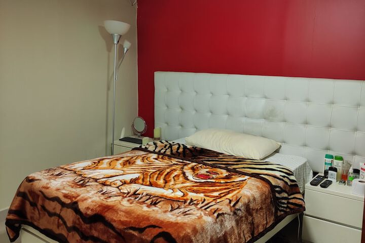 Room 40 of 60