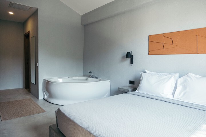 Room 26 of 75