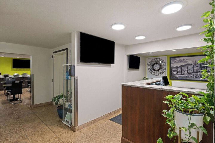 Guest Lobby